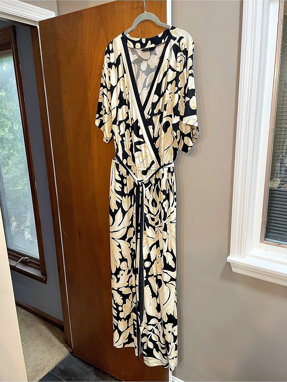 Lane Bryant 22/24 Black Cream Floral Wide Leg Jumpsuit Kimono Sleeves Belted